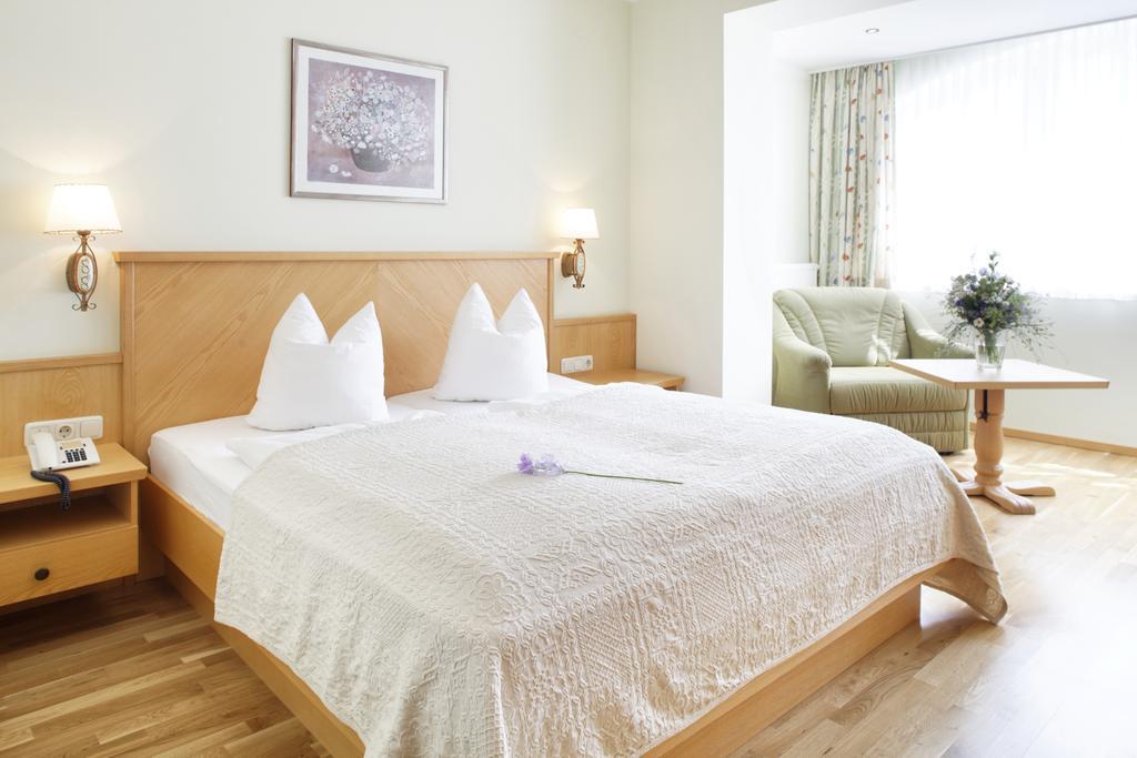 Landhotel Schwaiger ซังคท์คาไทรน์ อัม ออฟเฟนเอก ภายนอก รูปภาพ
